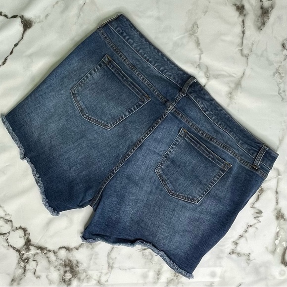 Torrid distressed denim shorts camo accents 20 - Picture 2 of 13